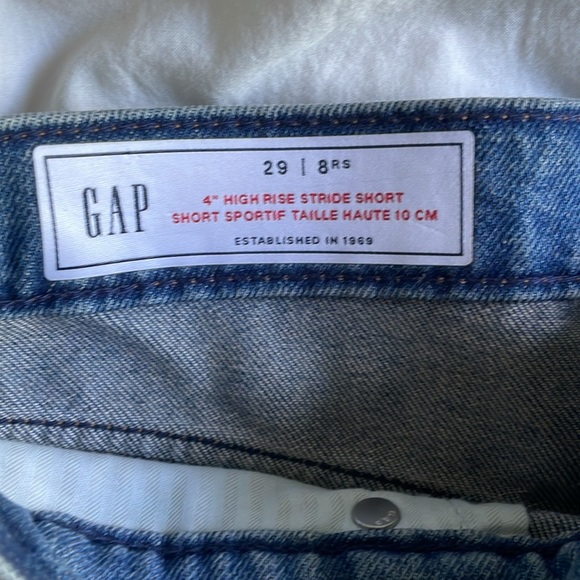 GAP High-Waisted blue jean short - Picture 3 of 3